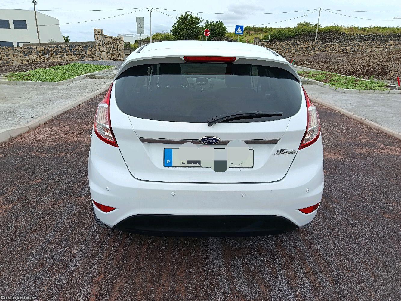 Ford Fiesta 1.5 diesel — photo 5
