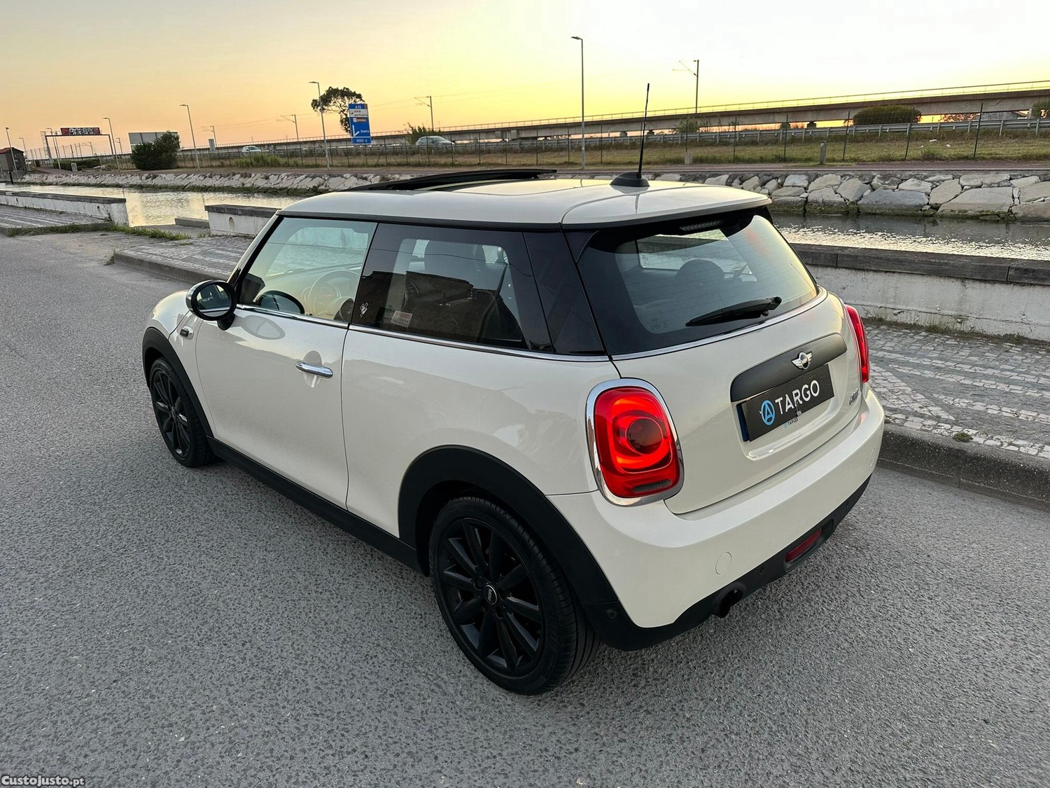 MINI One Auto — fotografia 12