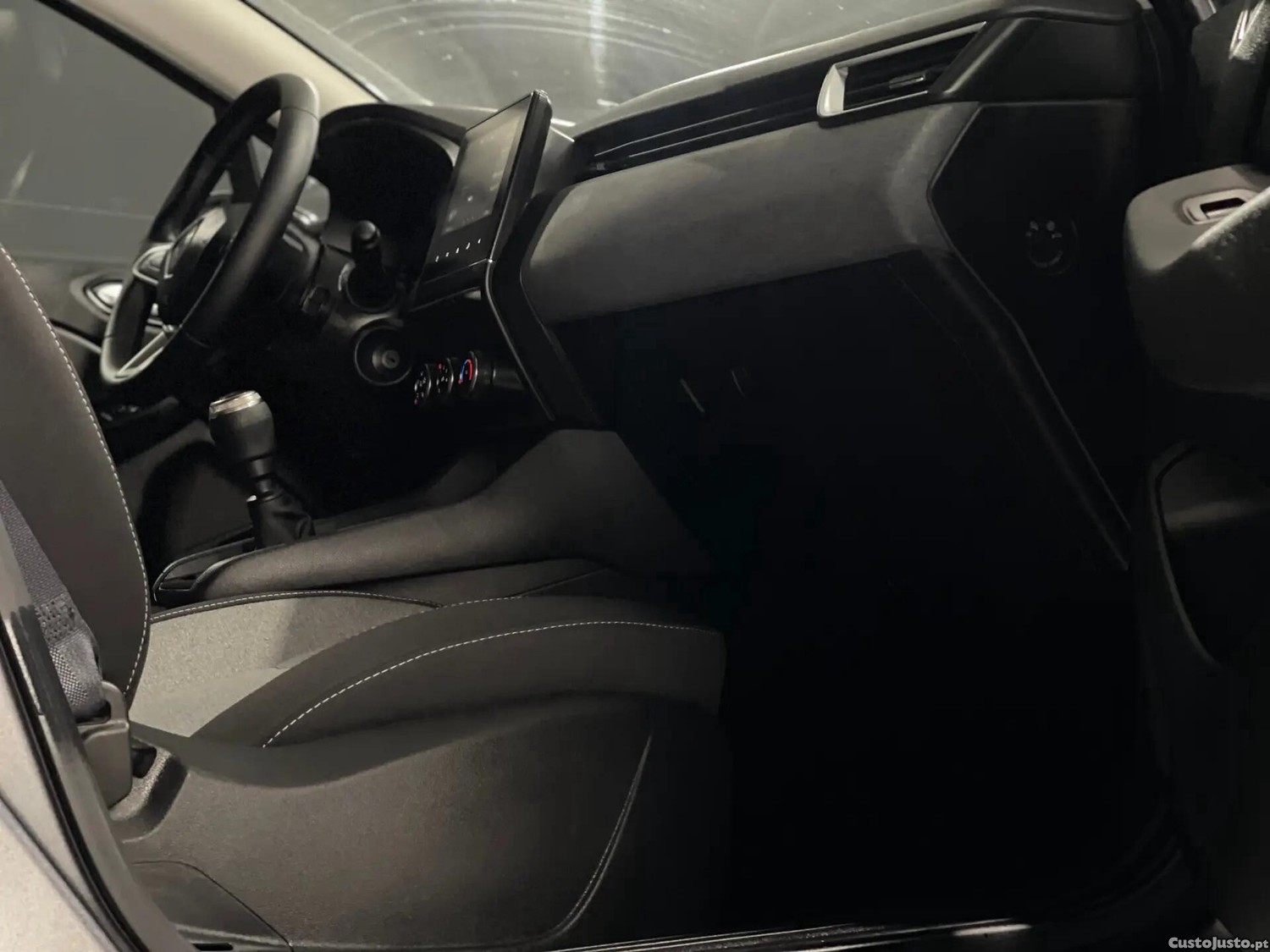 Renault Clio 1.0 TCe Evolution Bi-Fuel - 24 — photo 4