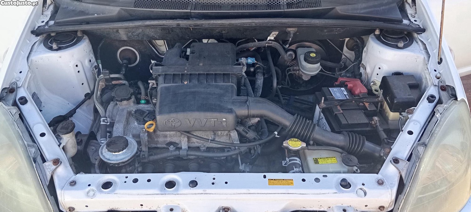 Toyota Yaris 1.0 Terra , em bom estado. — fotografia 8
