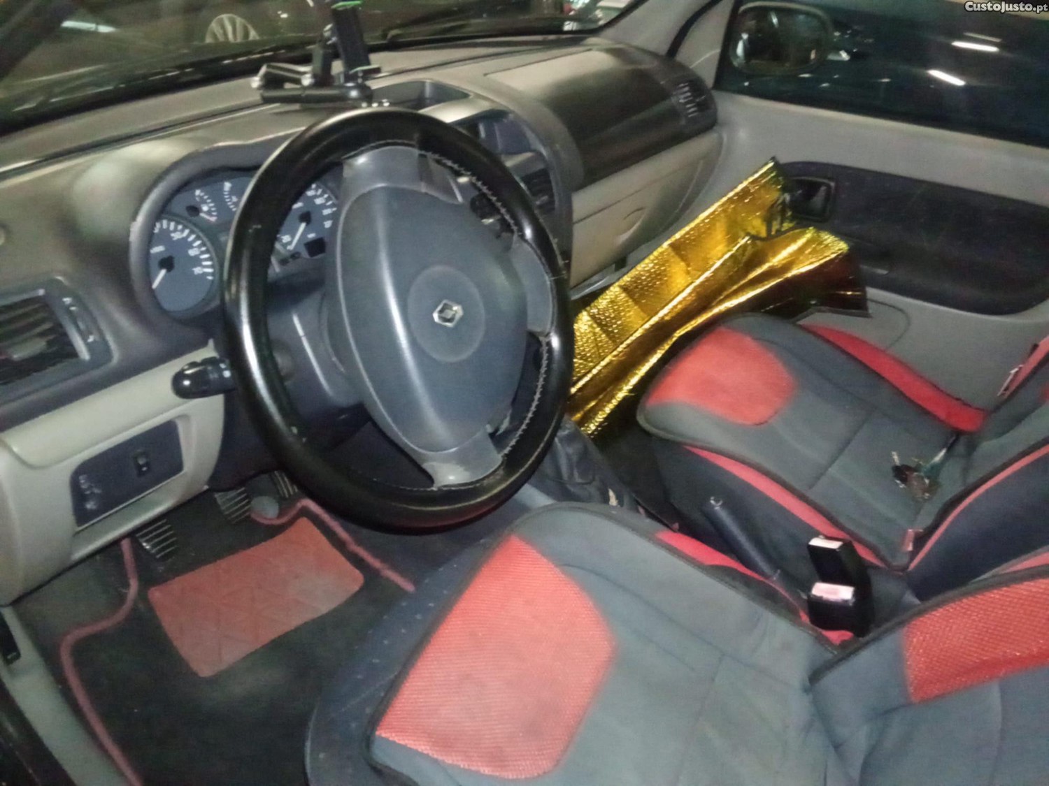 Renault Clio 1.2 — photo 5