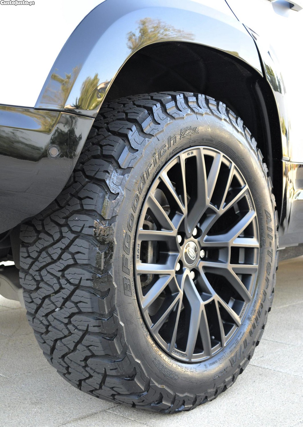 Land Rover Defender 3.0 I6 130 AWD X-Dynamic HSE — fotografia 17