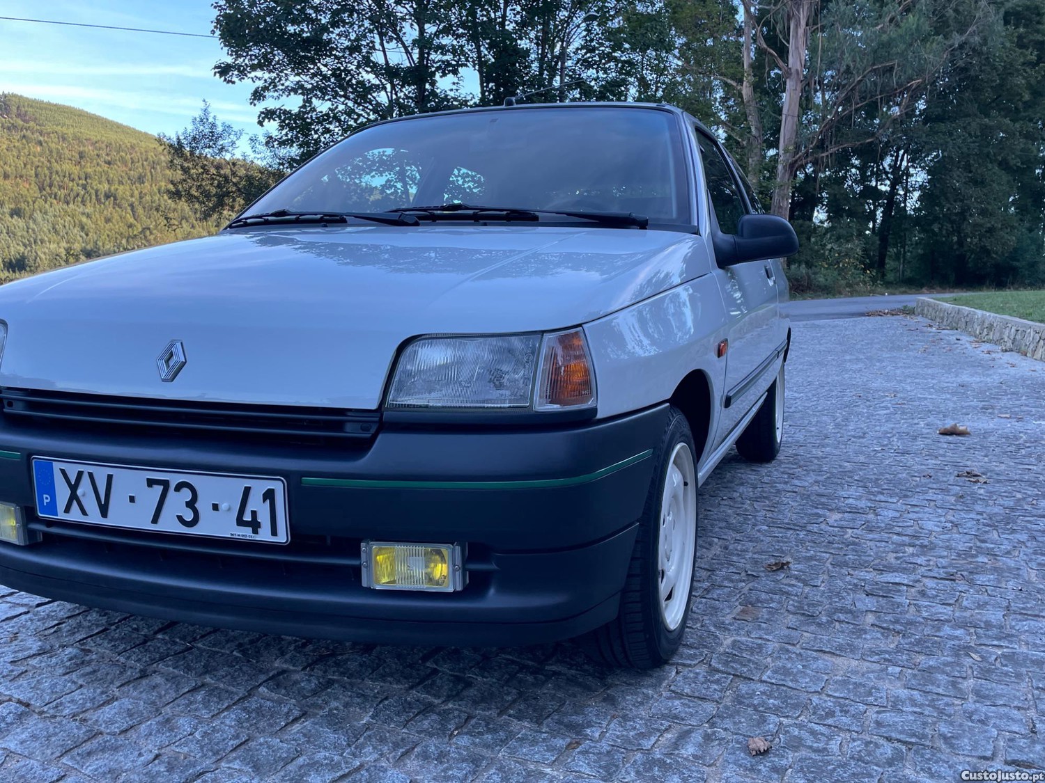 Renault Clio 1.4 S - 92 — photo 3