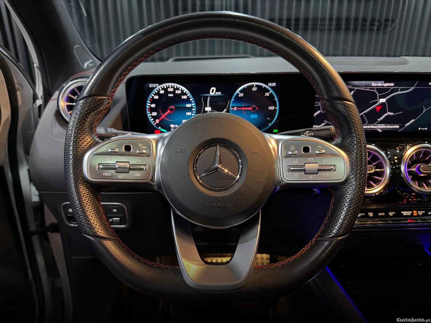 Mercedes-Benz EQA AMG Line — fotografia 3