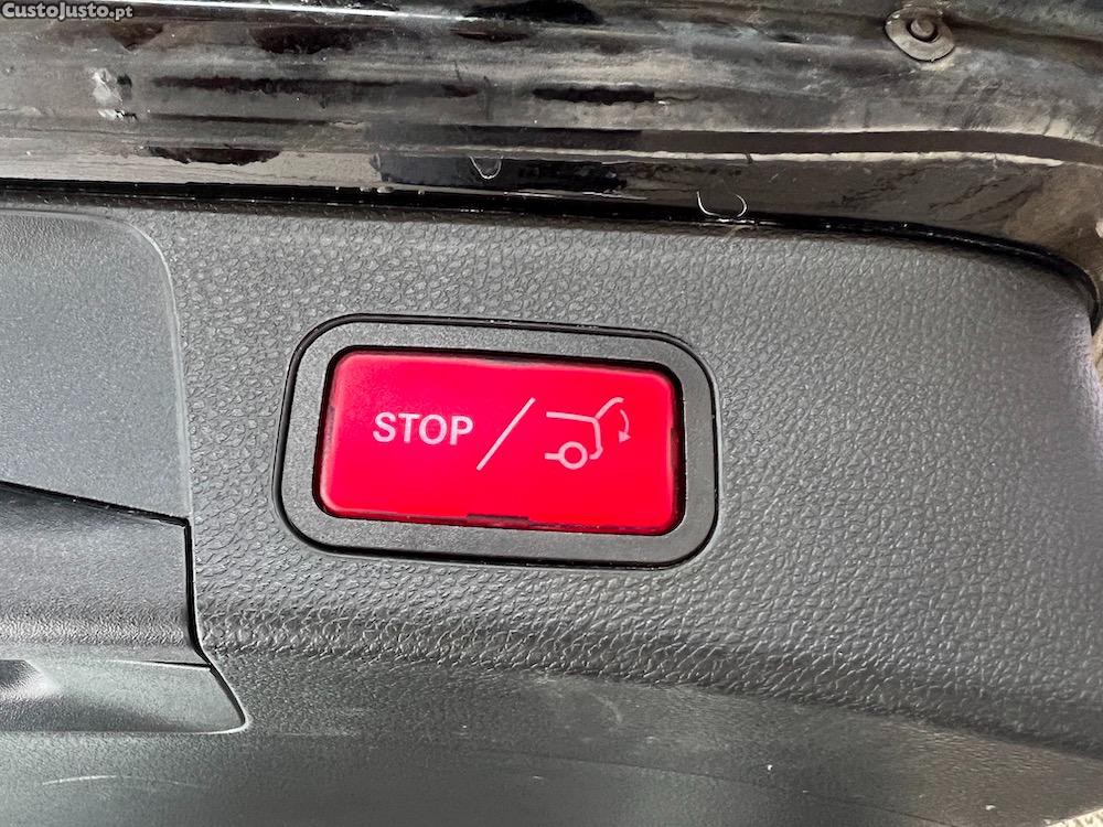 Mercedes-Benz C 220 d T Avantgarde Auto — fotografia 3