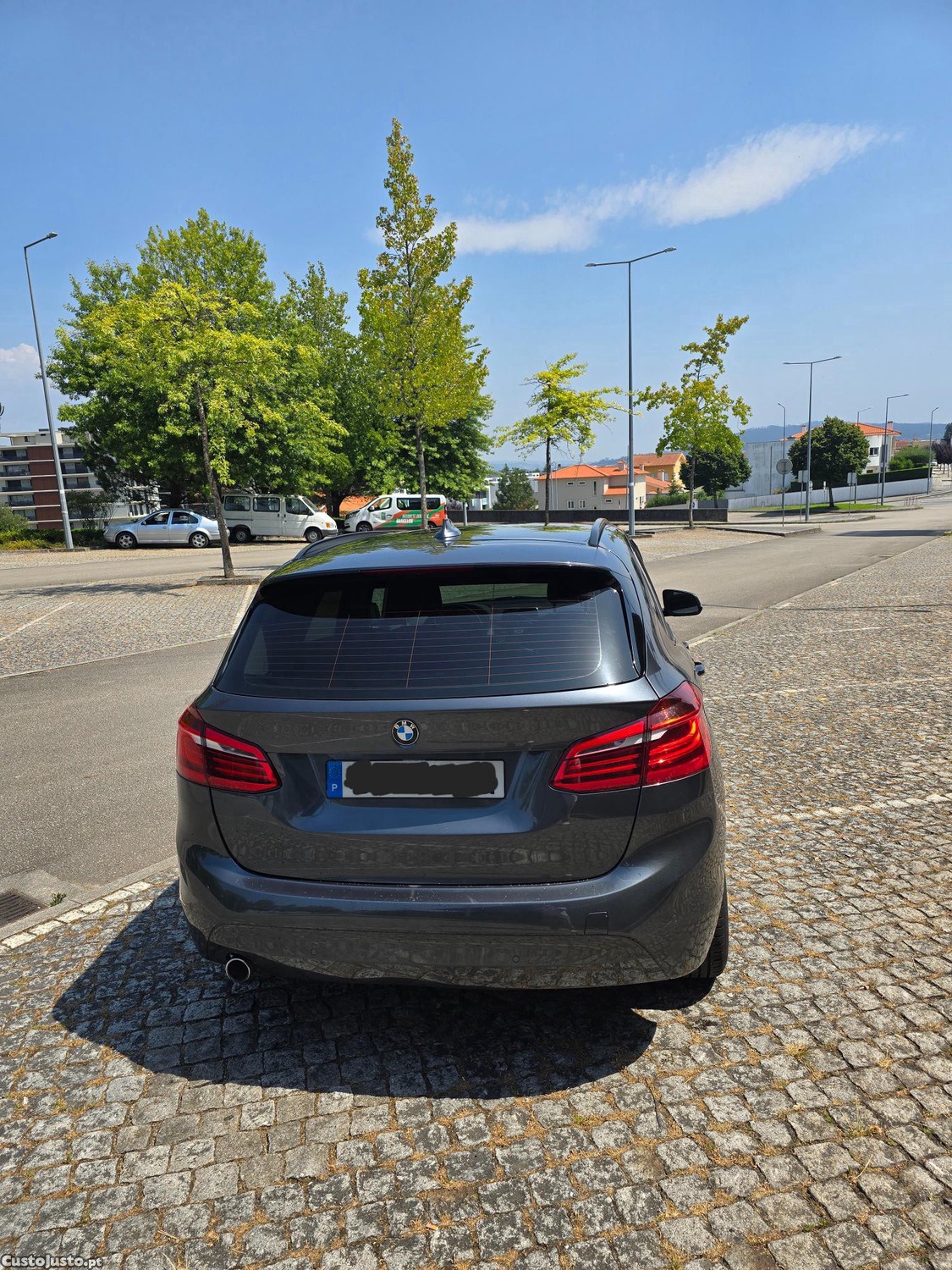 BMW 214 Active Tourer — fotografia 3