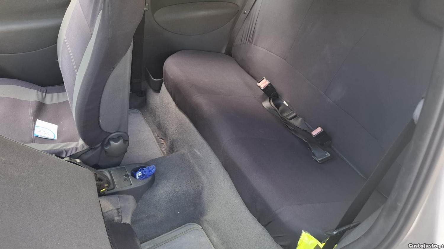 Opel Corsa 1.2 — fotografia 2