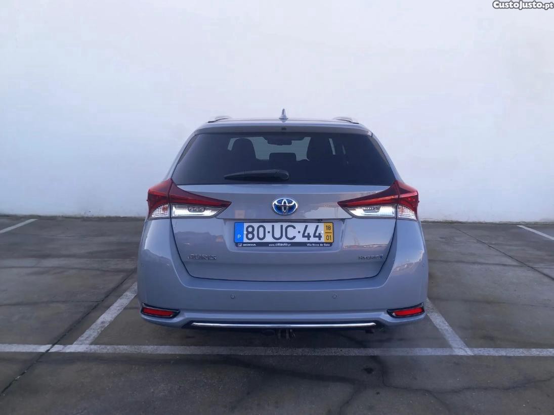 Toyota Auris Exclusive - 18 — photo 4