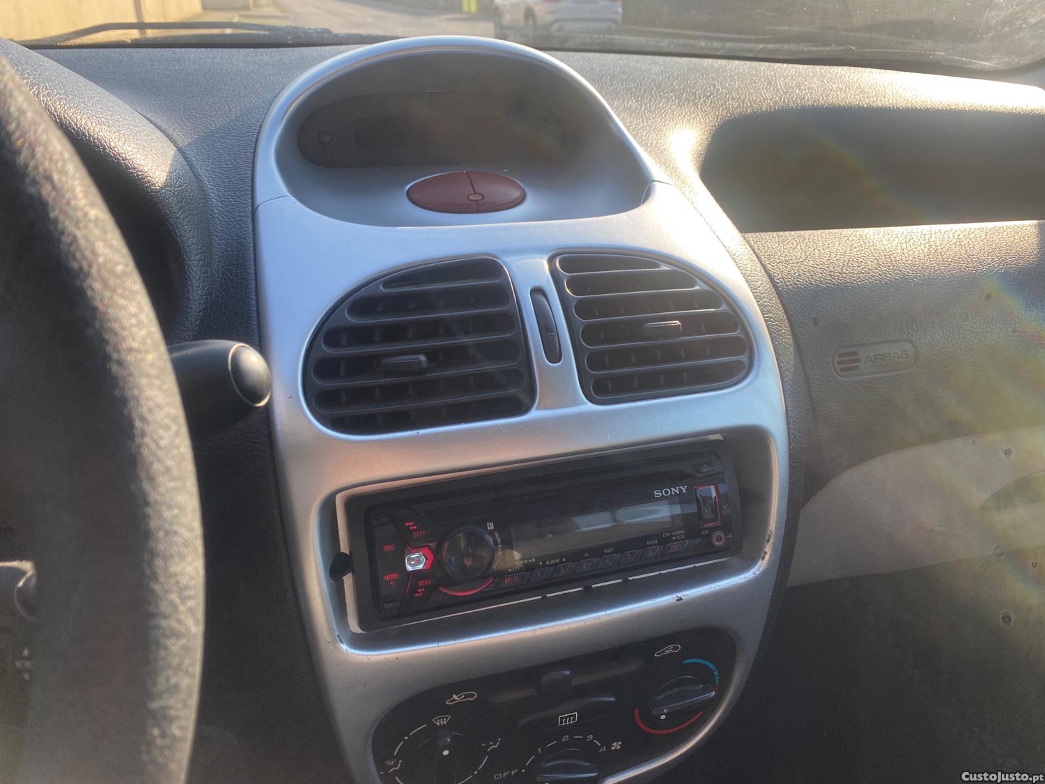 Peugeot 206 1200 muito económico — photo 2
