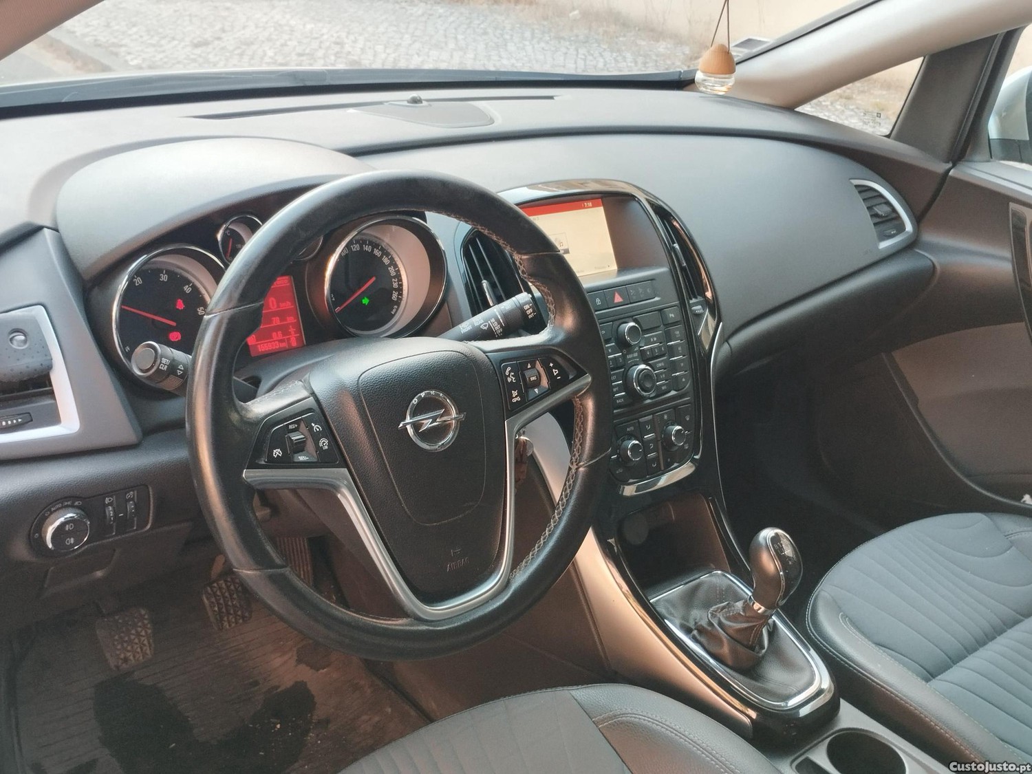 Opel Astra Sport tour 1.6 CDTI Cosmo — fotografia 5