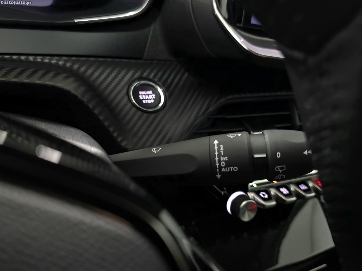 Peugeot e-208 51 kWh Allure — fotografia 14