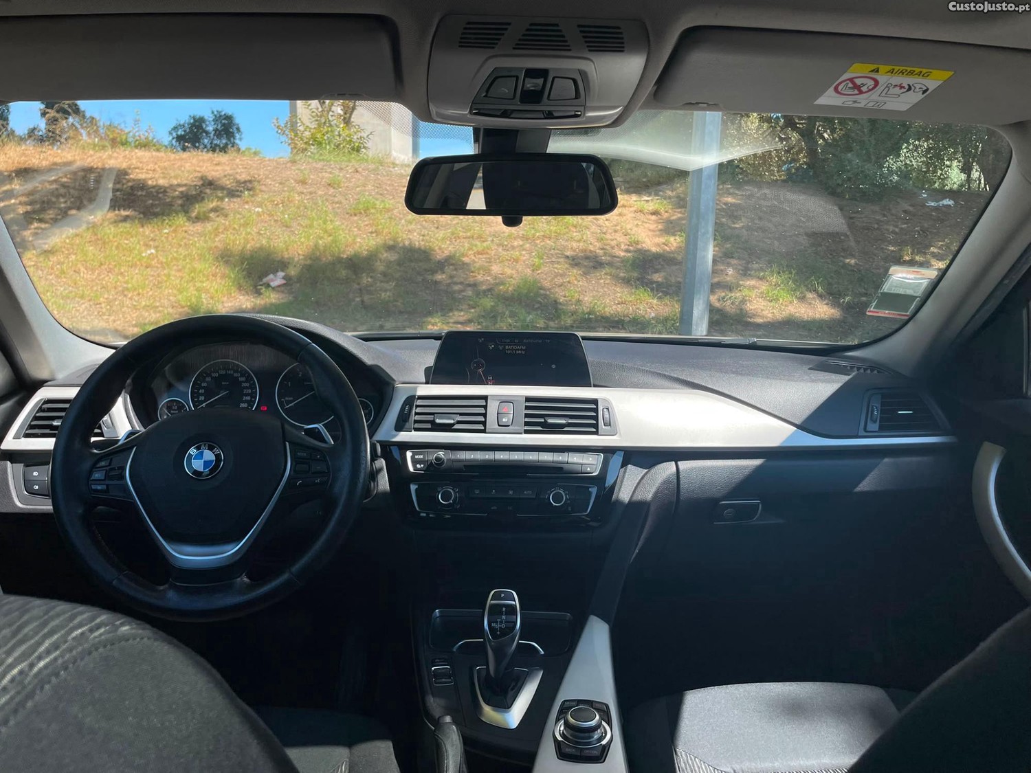 BMW 320 d Line Luxury Auto - 16 — photo 5