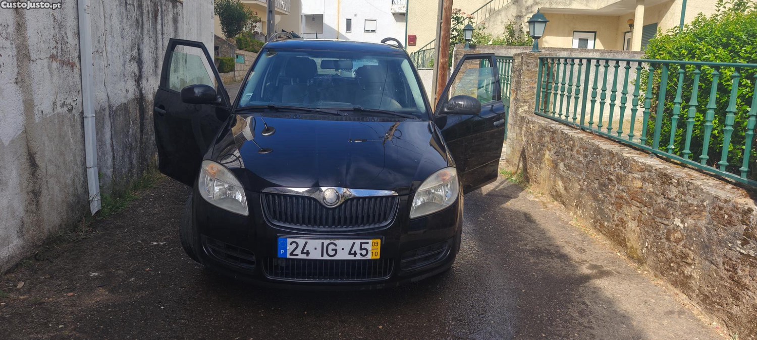Skoda Fabia 1.2 — fotografia 9