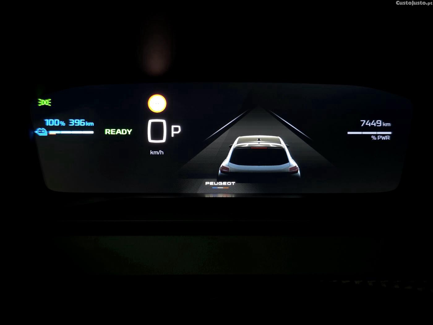 Peugeot e-208 51 kWh Allure — fotografia 13