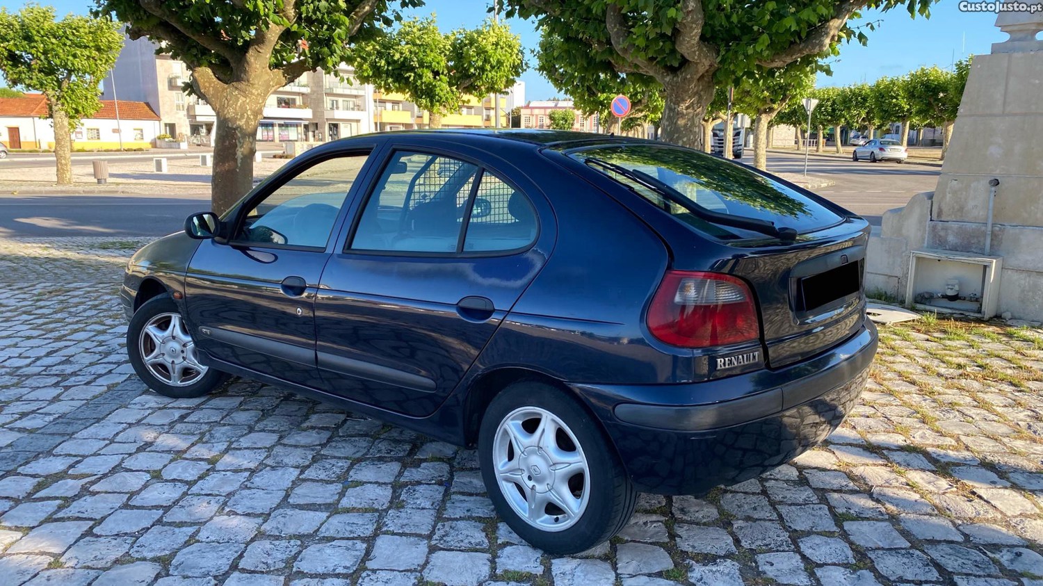 Renault Mégane 1.9DTI com AC ótima oportunidade — fotografia 3