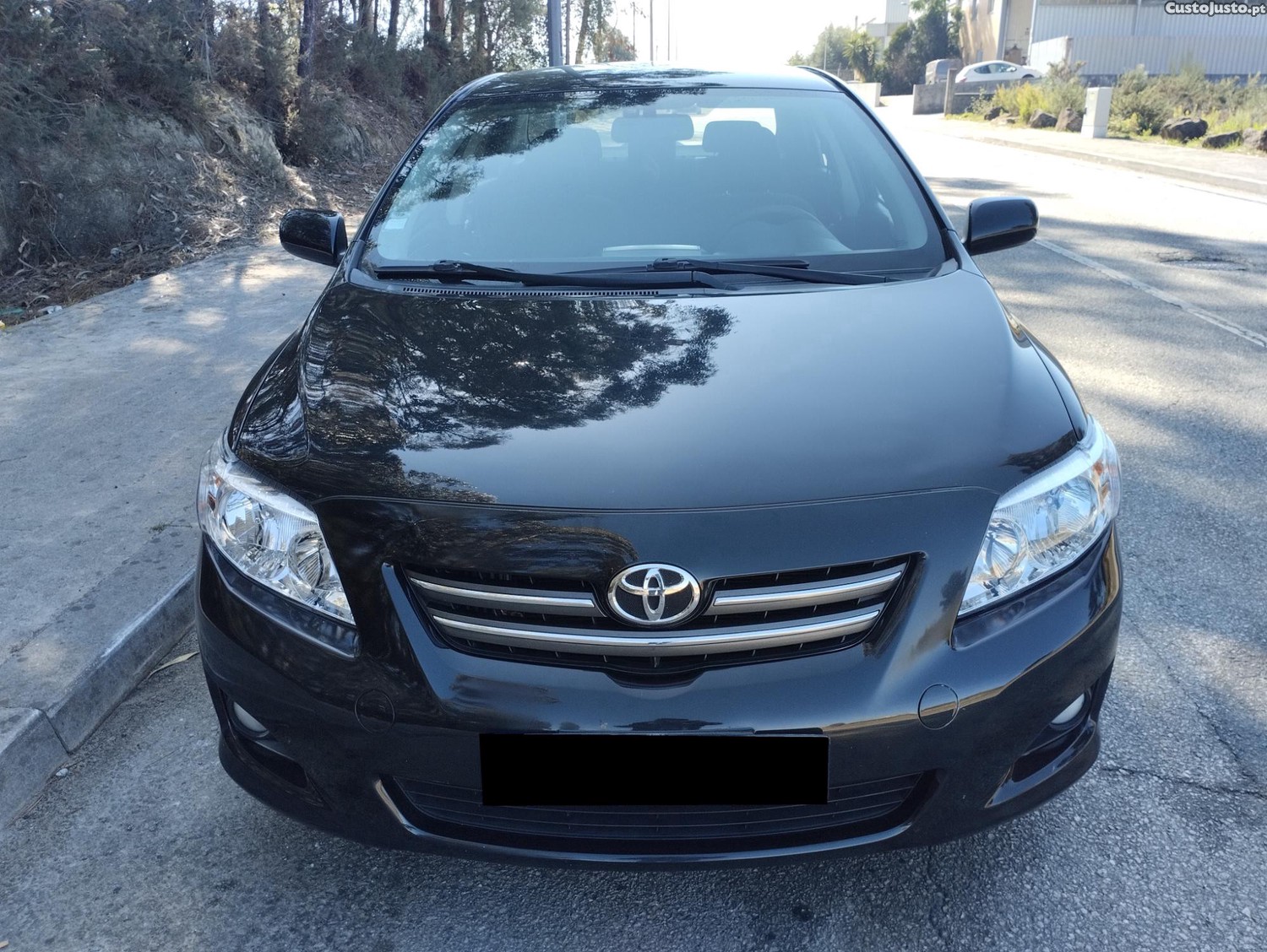 Toyota Corolla SEDAN 1.4 D-4D EXCLUSIVE - NACIONAL - 1 DONO- 180.000KMS - C/ GARANTIA — photo 3
