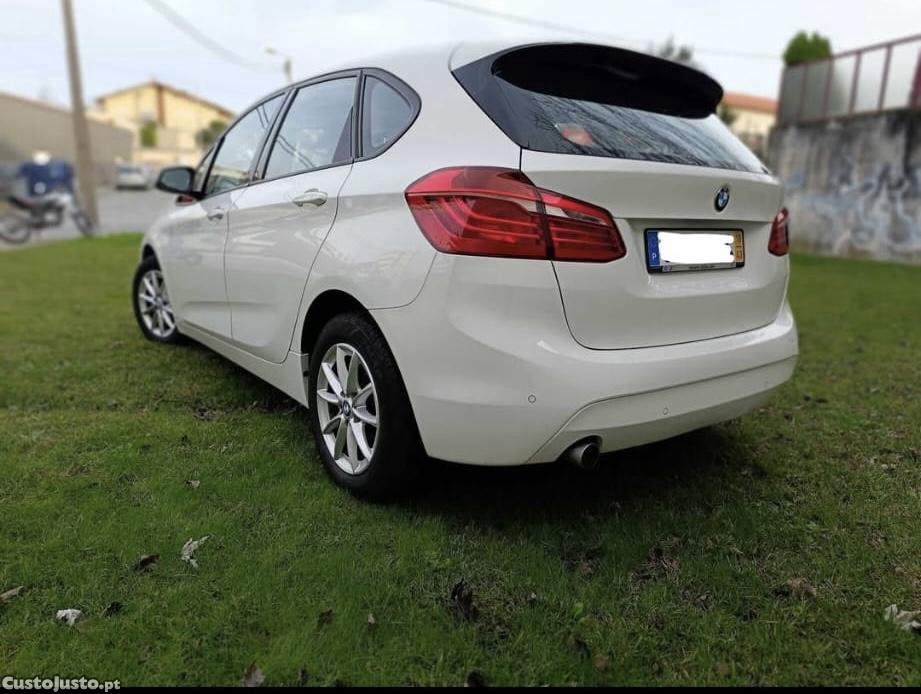 BMW 216 Active Tourer 216 — fotografia 3