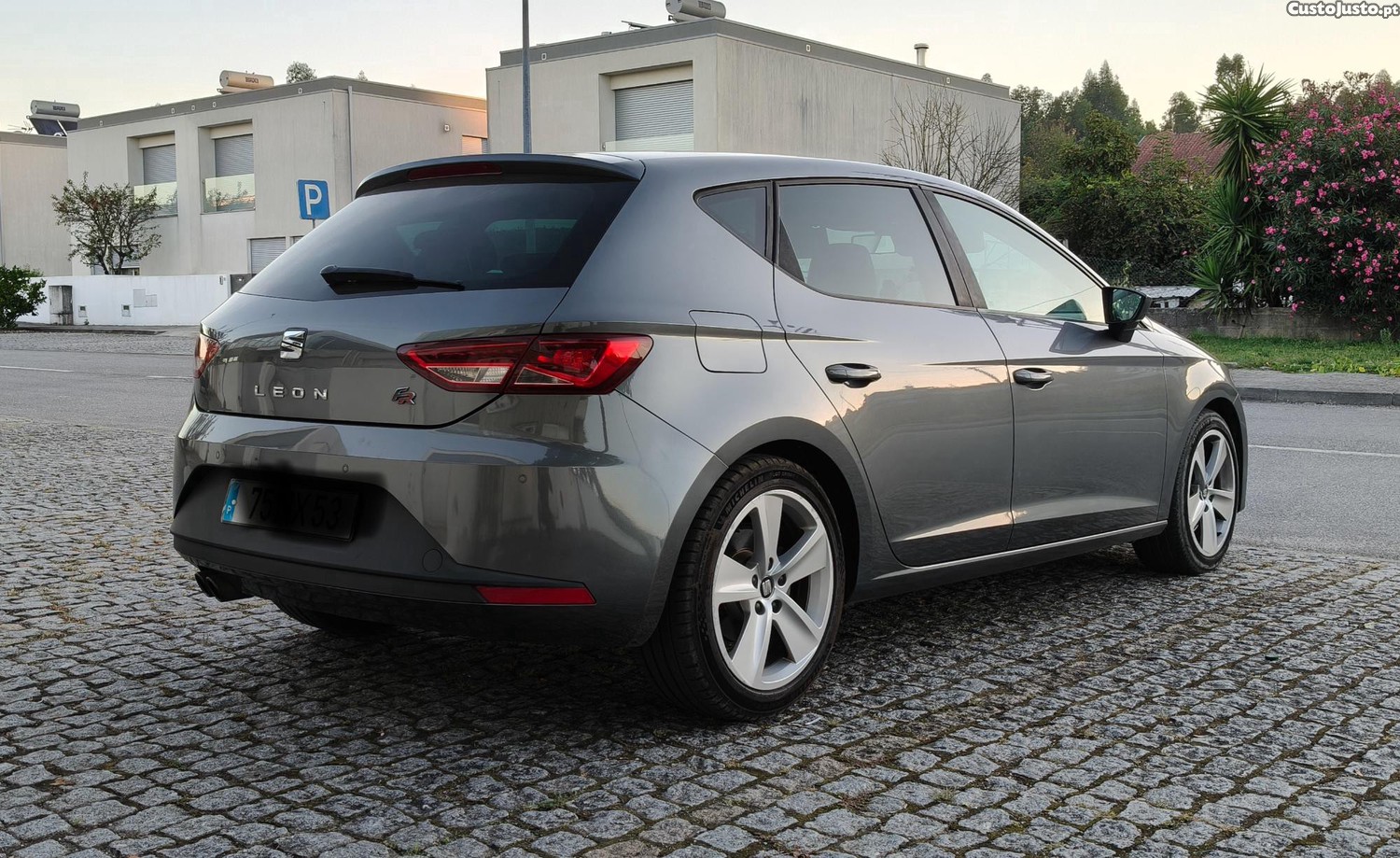 Seat Leon FR 2.0 TDI 184 cv NACIONAL estado novo - 13 — photo 4