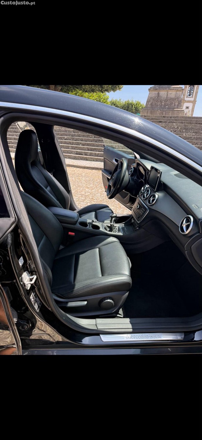 Mercedes-Benz CLA 180 Urban — fotografia 6