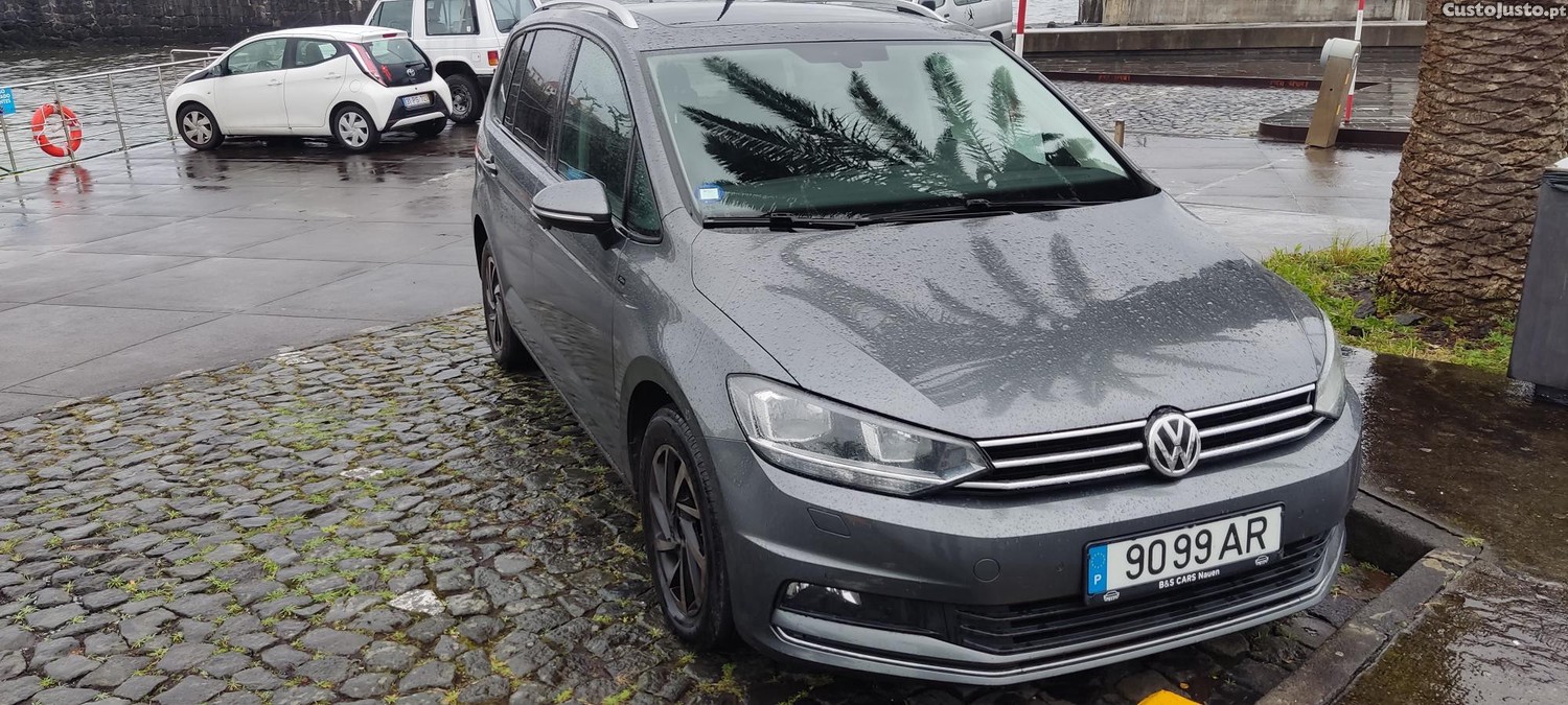 VW Touran 2.0 TDI — photo 3