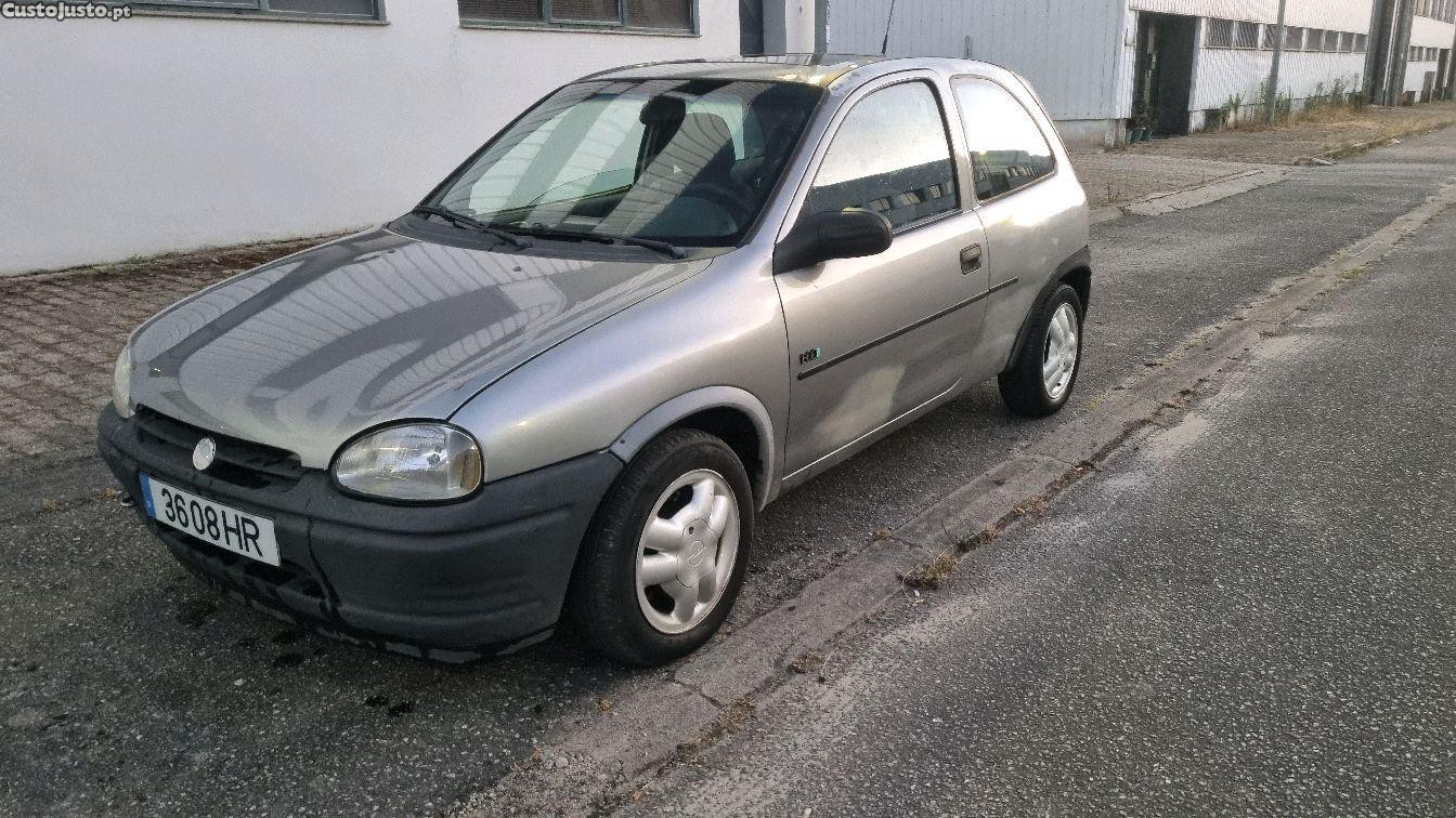 Opel Corsa 1 5 TD — fotografia 3