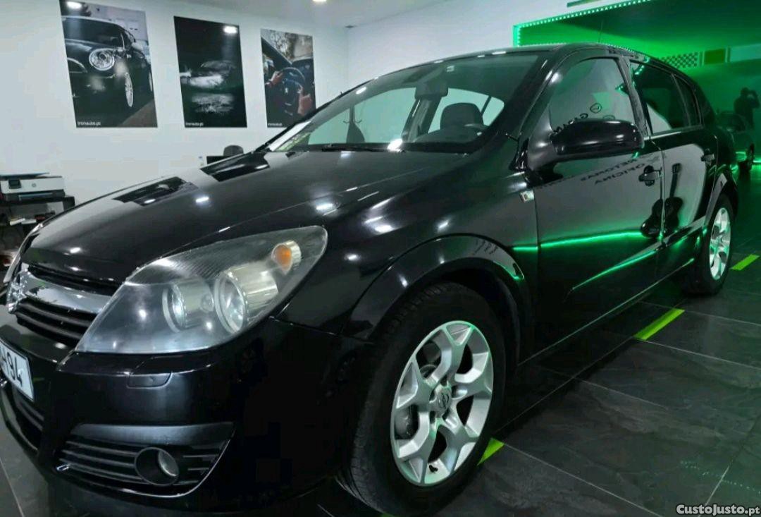 Opel Astra 1.3 CDTI — photo 3