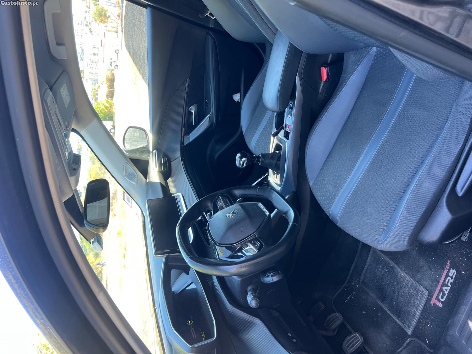 Peugeot 2008 ALLURE - 20 — photo 4
