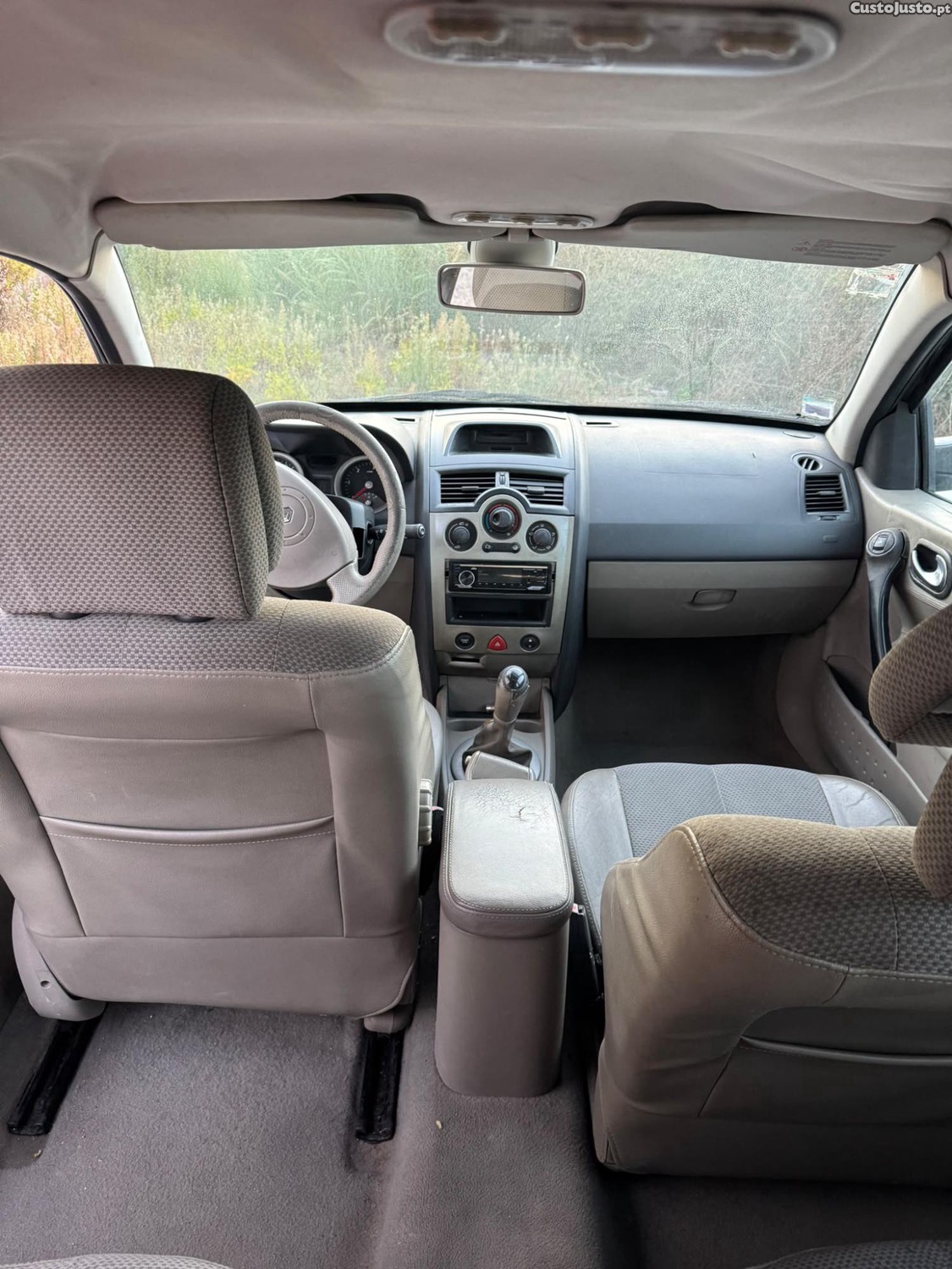 Renault Mégane 1.5DCI - 05 — photo 2