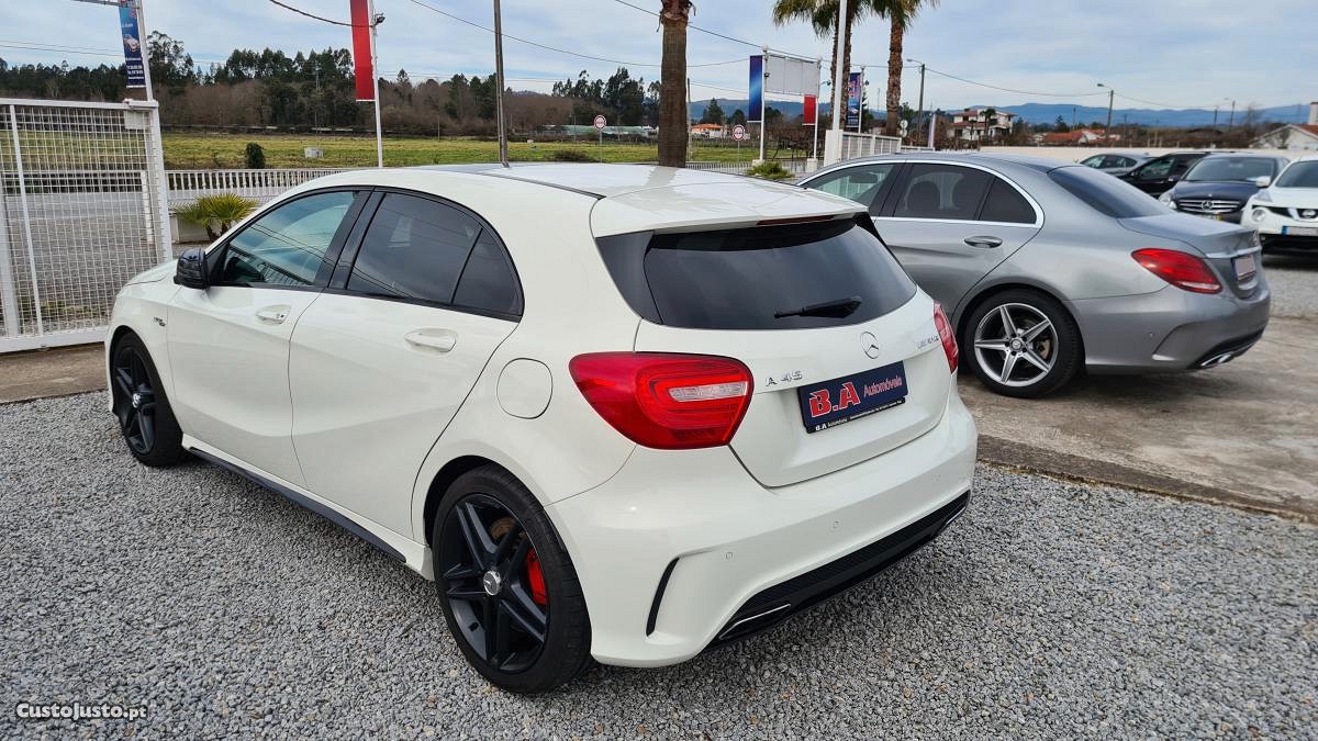 Mercedes-Benz A 45 AMG 4MATIC 360cv - 13 — photo 2
