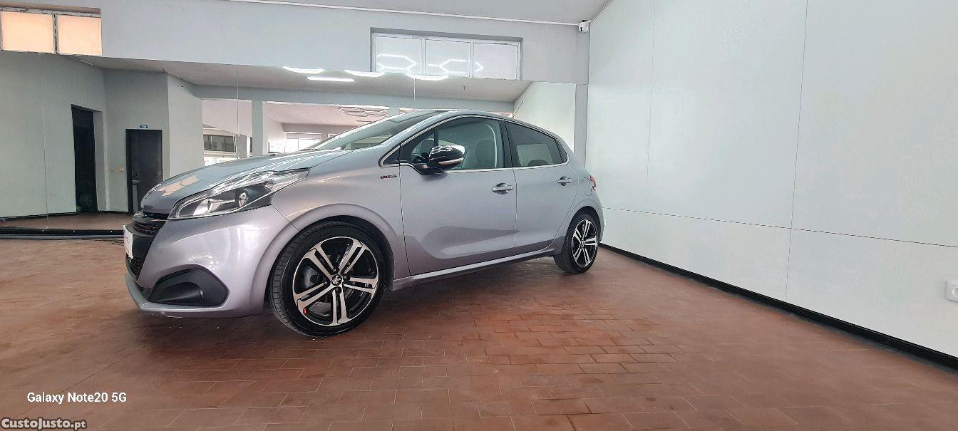 Peugeot 208 1.2 vti Puretch GT Line — fotografia 5