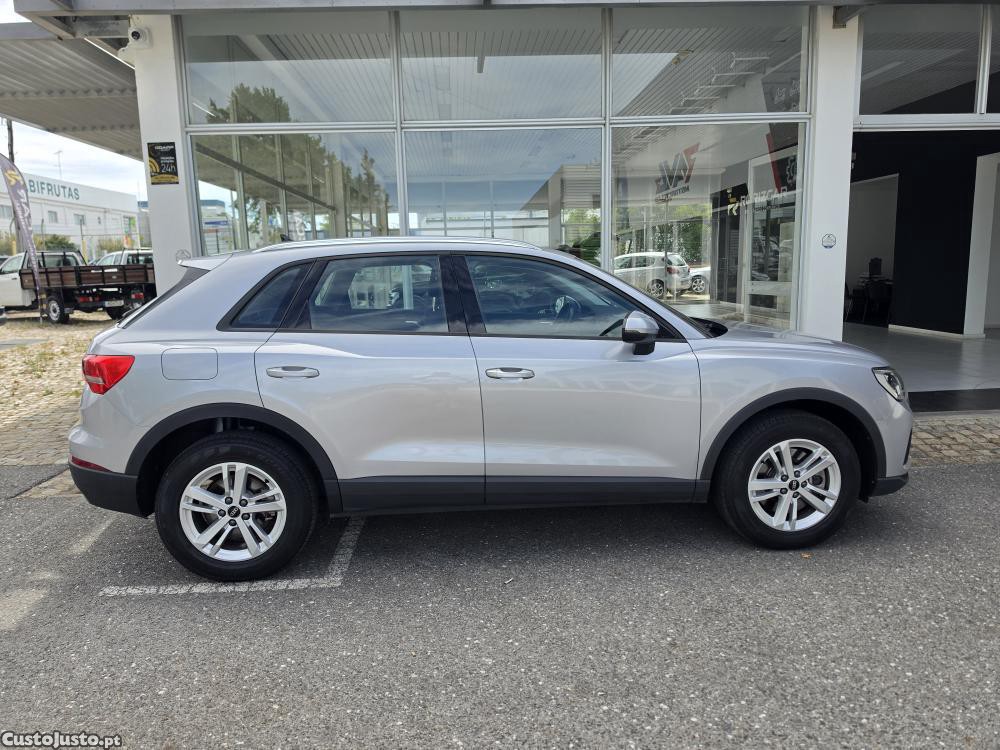 Audi Q3 45 TFSIe S Tronic — fotografia 17