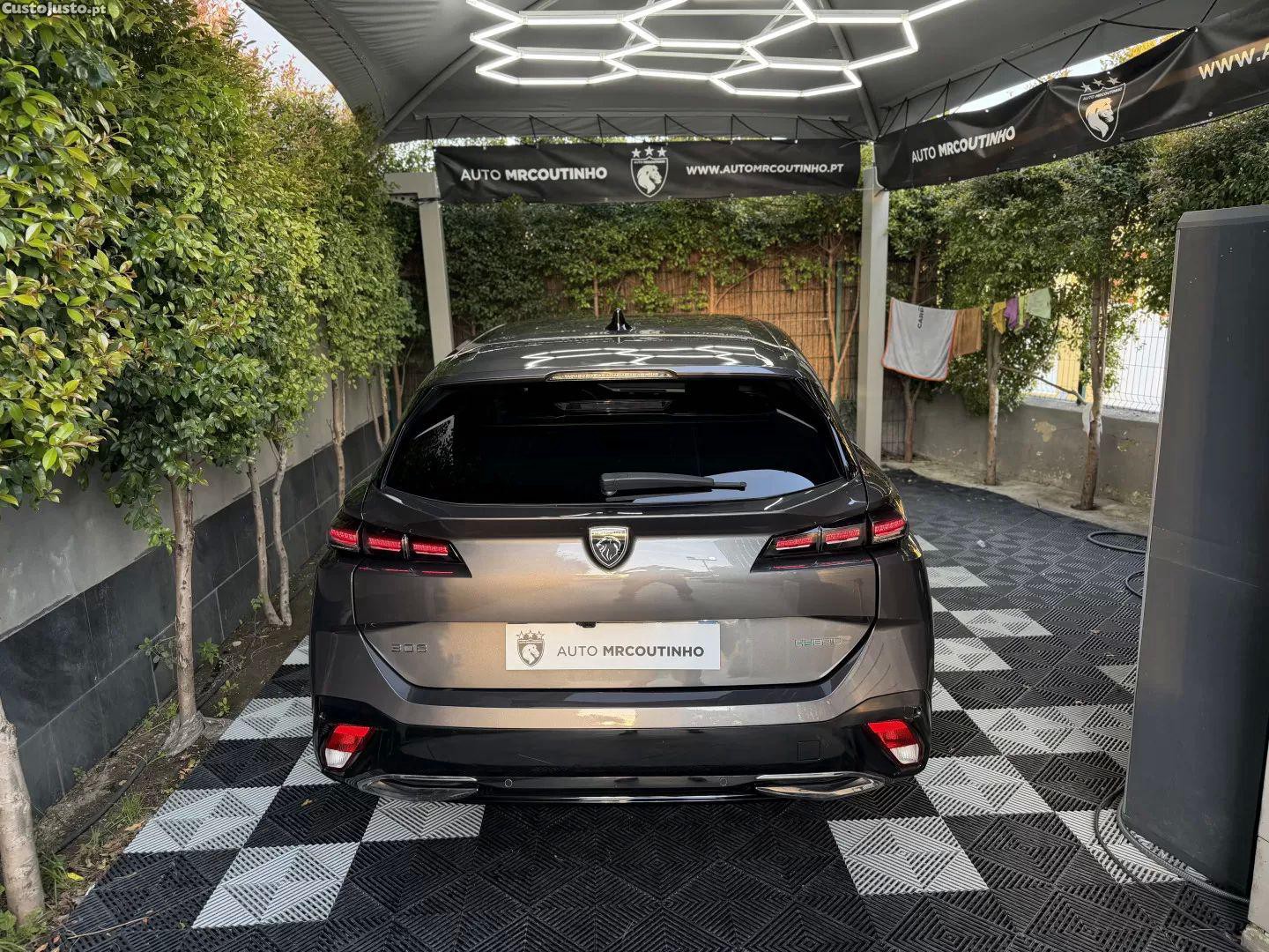Peugeot 308 1.6 hybrid allure e-eat8 — fotografia 17