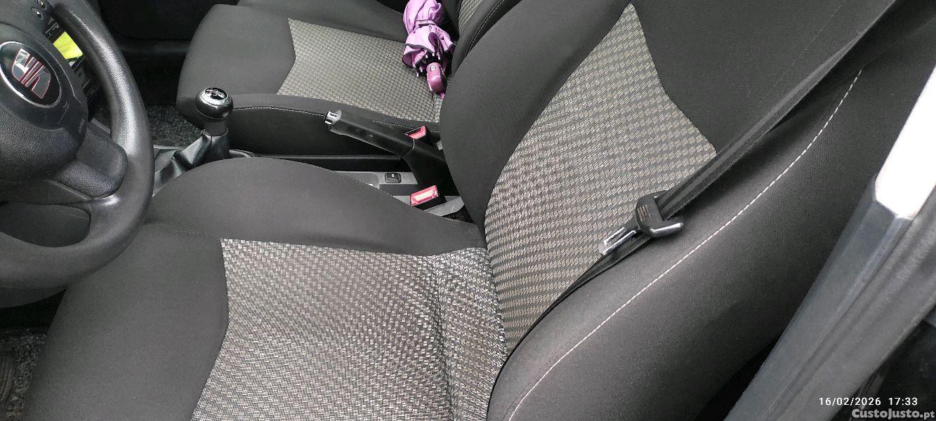 SEAT Ibiza 1400tdi — fotografia 5