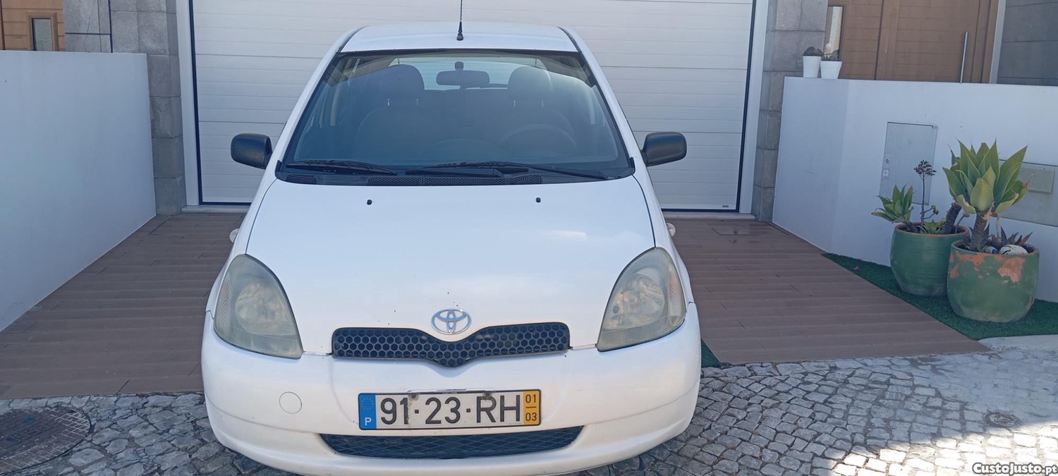 Toyota Yaris 1.0 Terra , em bom estado. — fotografia 10