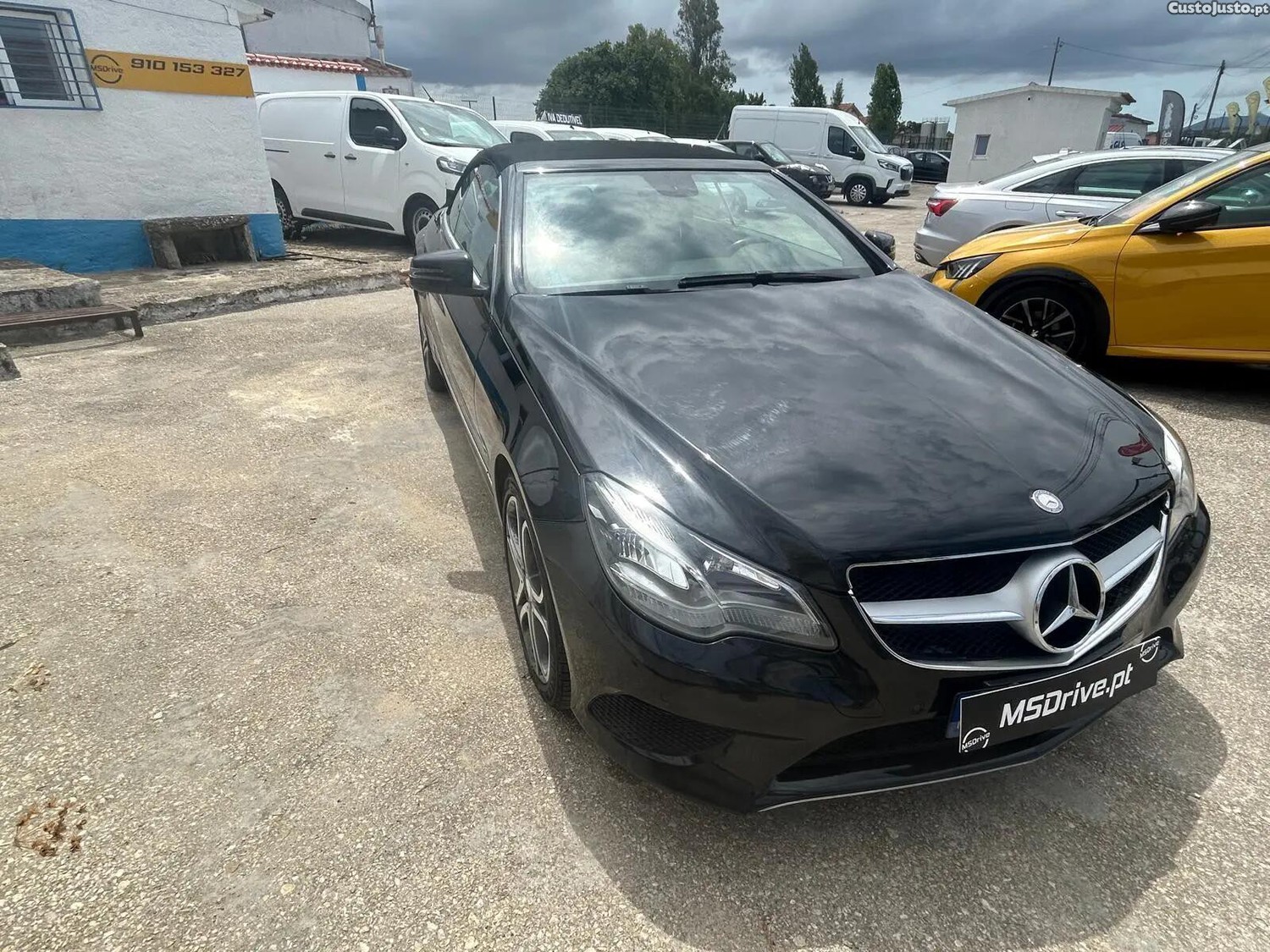 Mercedes-Benz E 220 BlueTEC Auto — fotografia 16