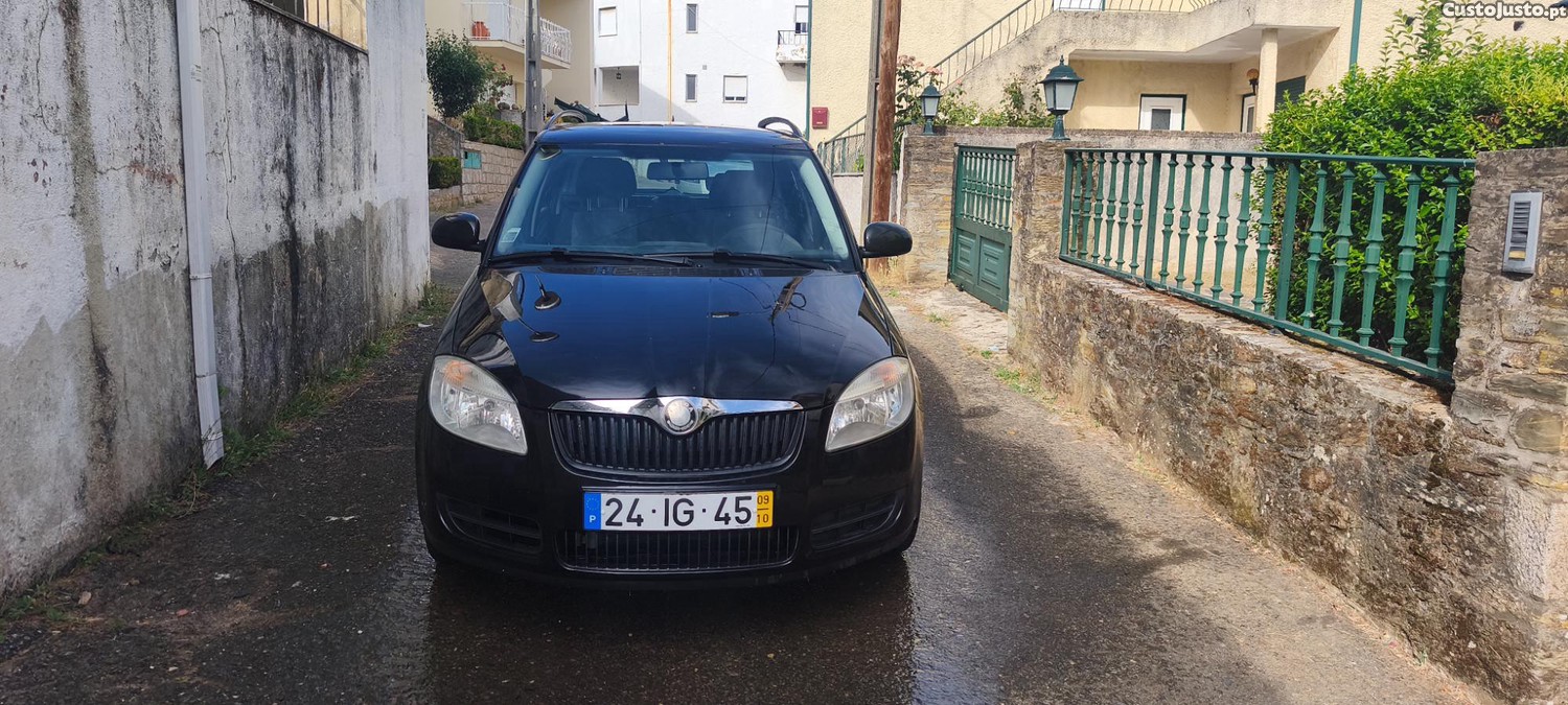 Skoda Fabia 1.2 — fotografia 8