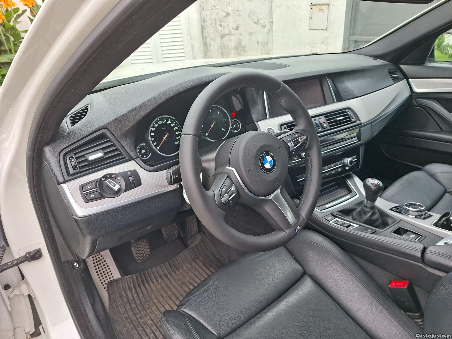 BMW 520 Touring Pack M — fotografia 7