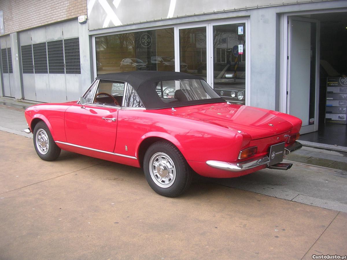 Fiat 124 Sport Spider 1400 foto 3