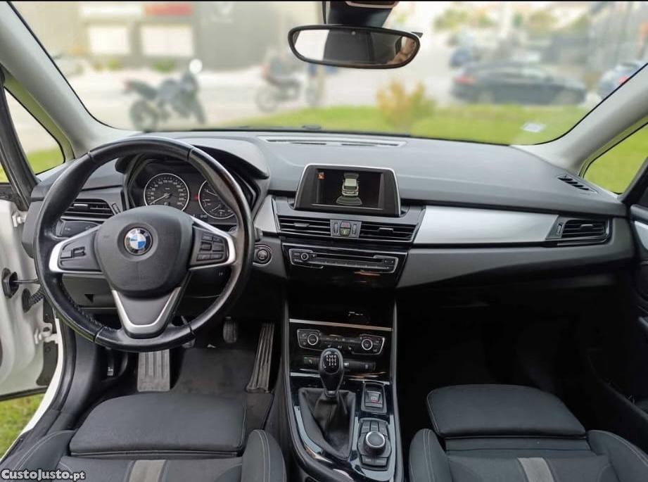 BMW 216 Active Tourer 216 — fotografia 8