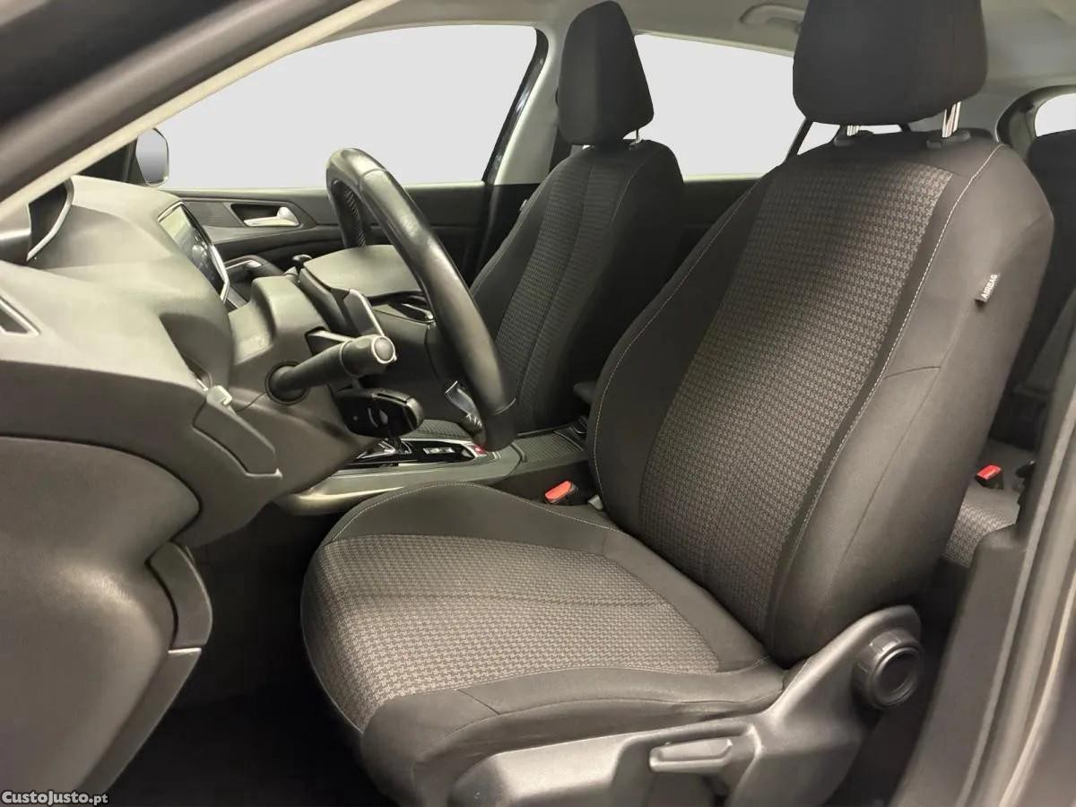 Peugeot 308 PureTech 130 GPF EAT8 Stop & Start Active — fotografia 7