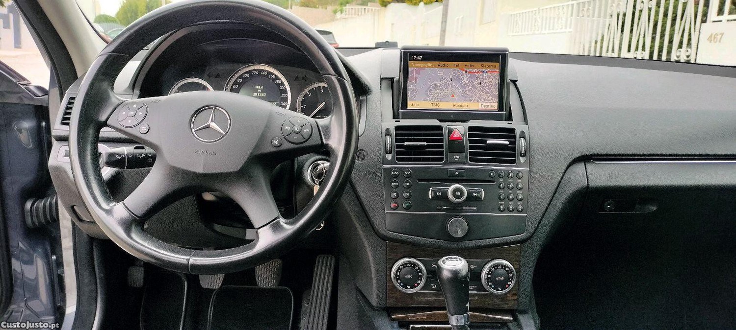 Mercedes-Benz C 200 Elegance — photo 4