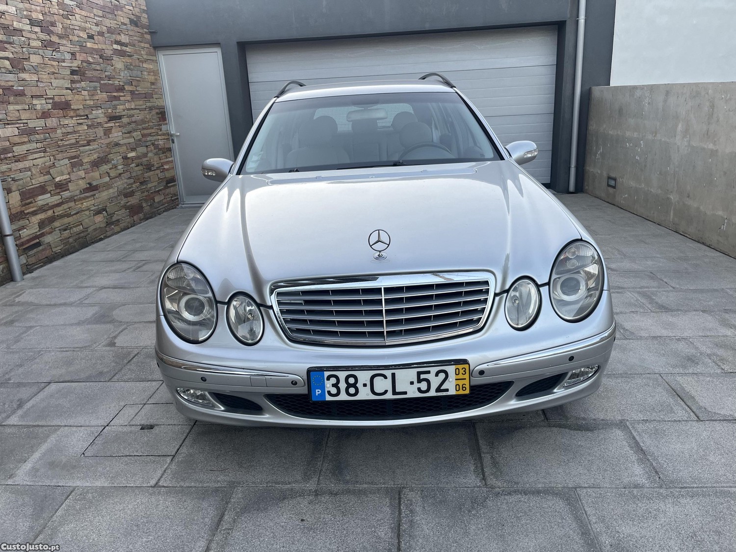 Mercedes-Benz E 220 Elegance — fotografia 10