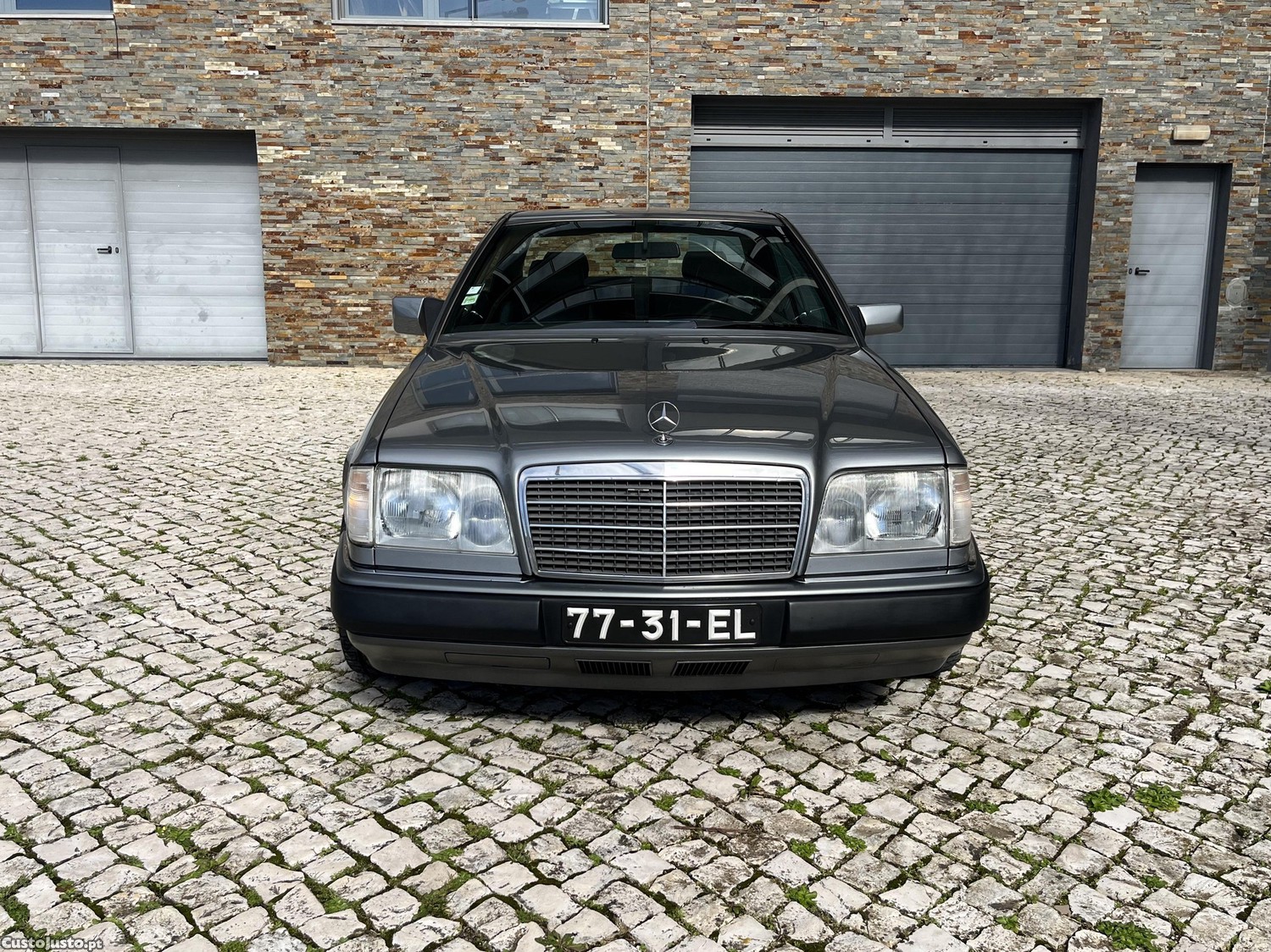 Mercedes-Benz E 200 Coupé (Certificado ACP) - NACIONAL - 94 — photo 2