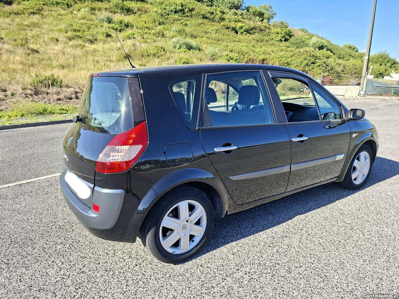 Renault Scénic 1.5 Dci Dynamic Estimada — fotografia 8