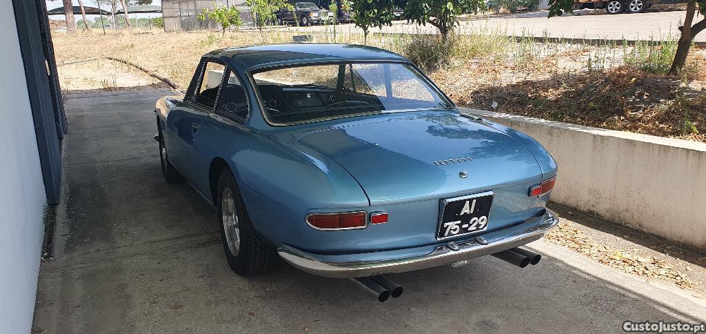 Ferrari 330 GT 2+2 — fotografia 15