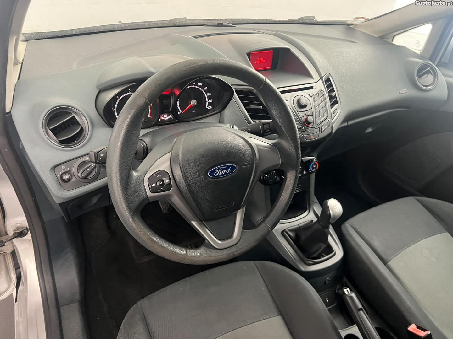 Ford Fiesta VAN 1.4D — photo 5