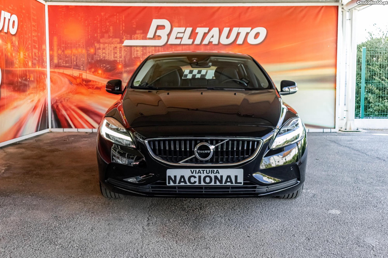 Volvo V40 2.0 D3 Momentum Geartronic — fotografia 22
