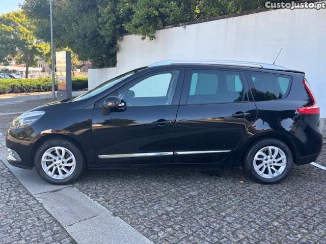 Renault Grand Scénic 1.5 dCi Dynamique S SS — fotografia 6