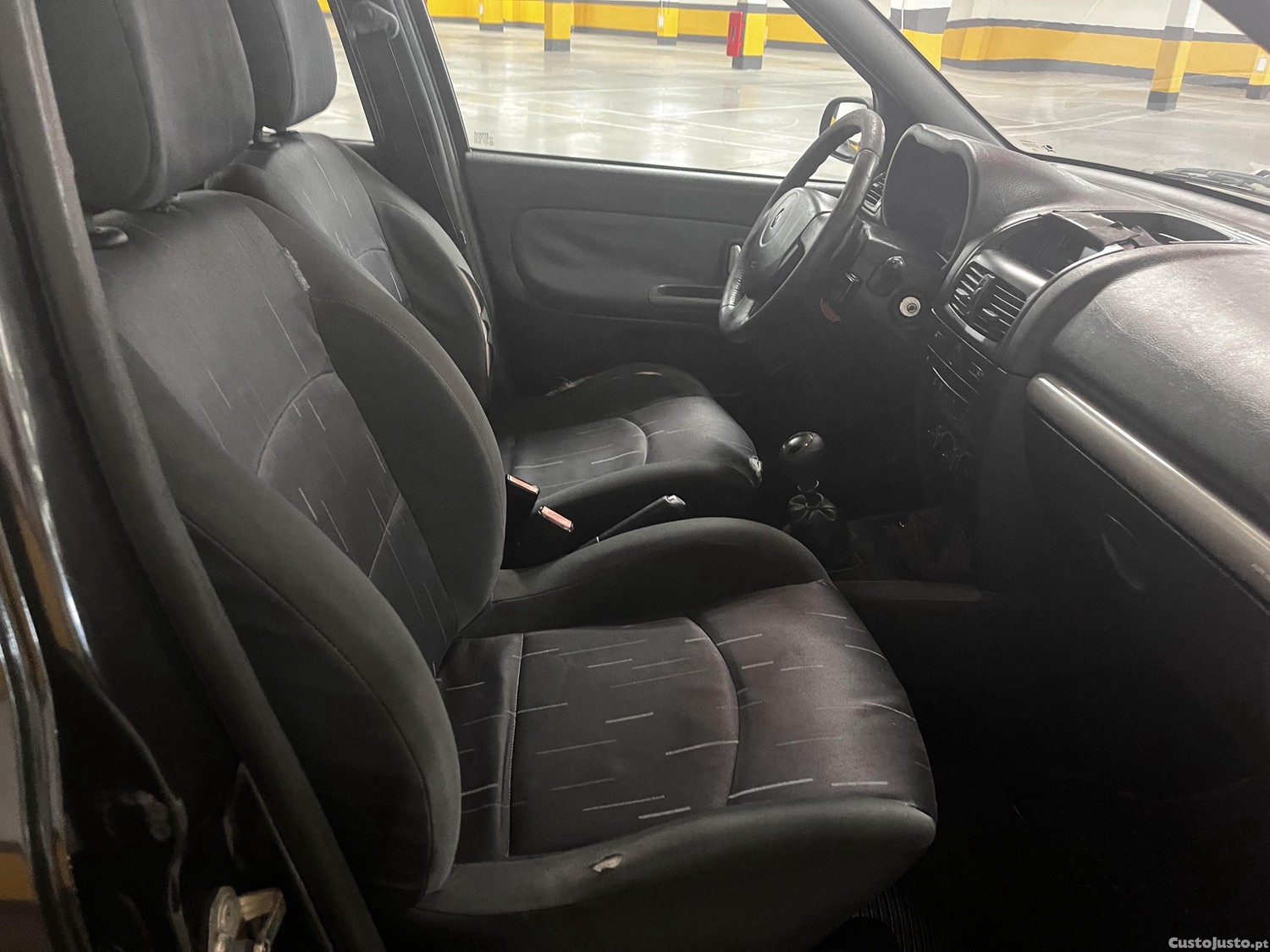 Renault Clio 1.2 16v Extreme — fotografia 3