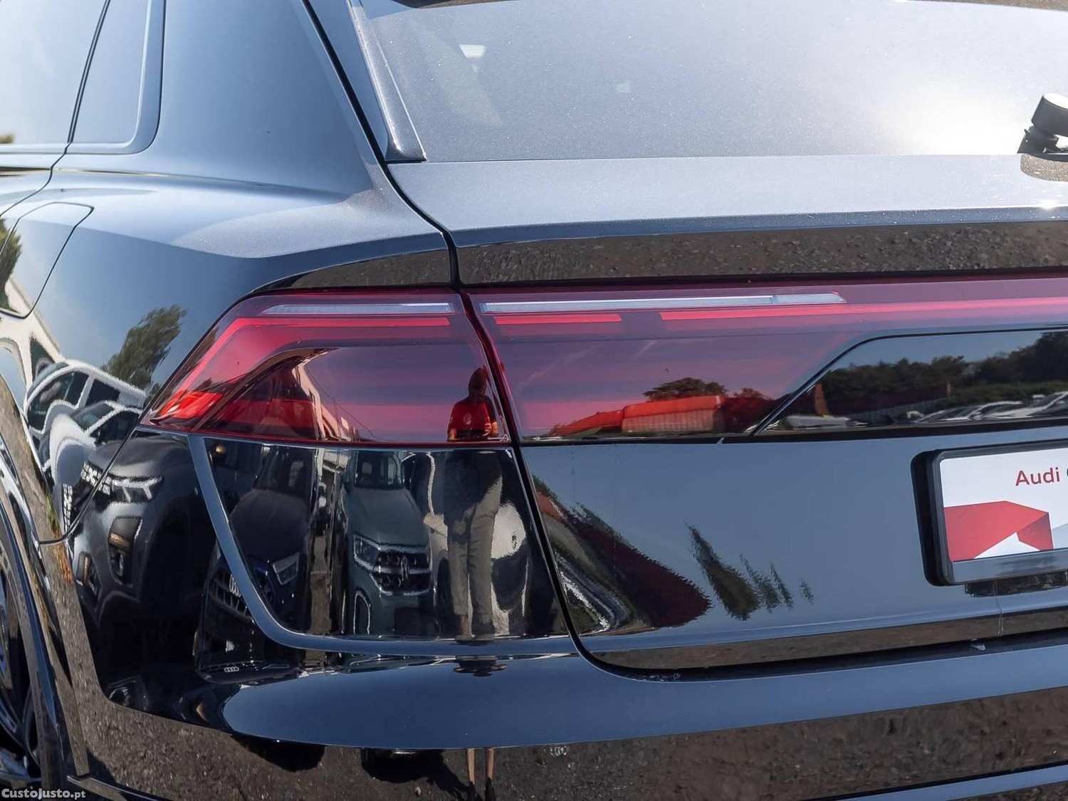 Audi Q8 60 TFSIe S line Matrix — fotografia 4